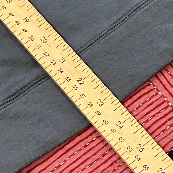 Lands' End women’s small gray Cotton Long Sleeve Shirt - Picture 7 of 9